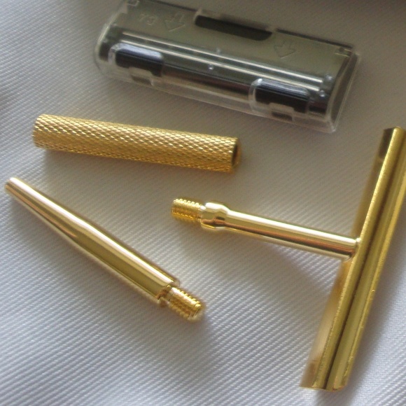 Travel Gold Plated Shaver Razor w Compact & Mirror  NEW - Picture 8 of 10